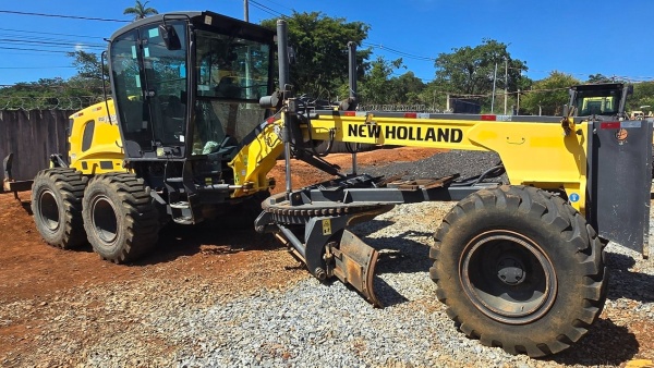 Motoniveladora New Holland RG170.B  ano 2021