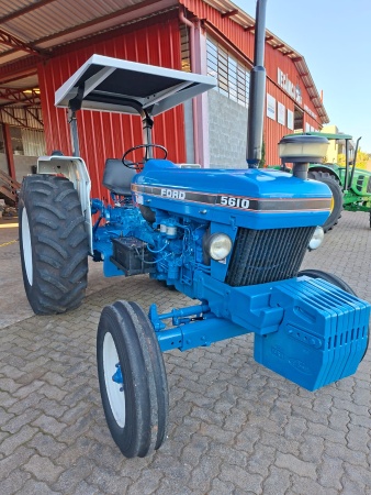 Trator Ford 5610 ano 1988