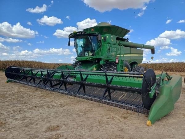 Colheitadeira John Deere S680 ano 2014
