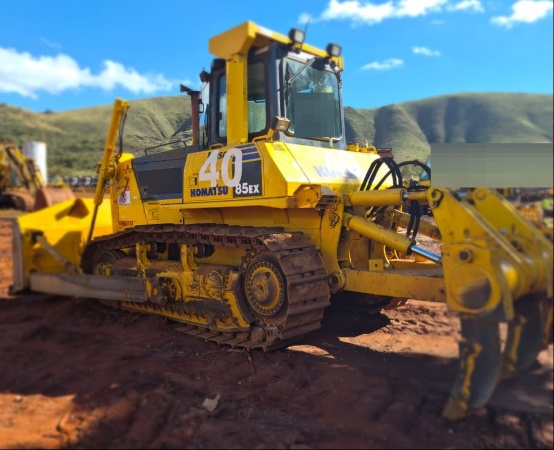 Trator de Esteira Komatsu D85EX-15E0 ano 2024