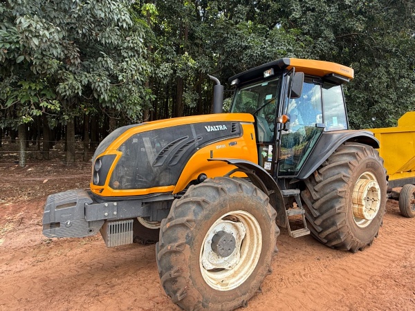Trator Valtra BM 135 ano 2024