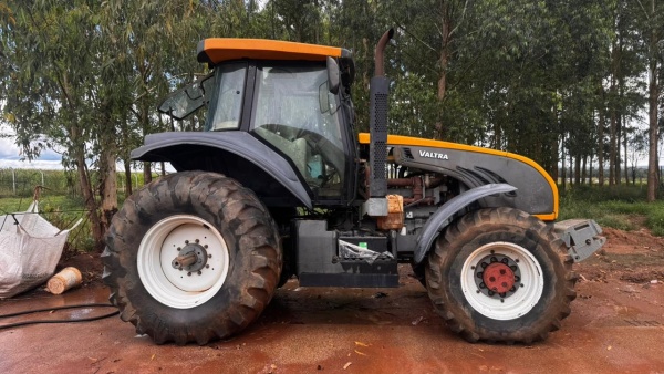 Trator Valtra BT 190 ano 2010