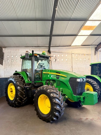 Trator John Deere 7230 J ano 2018