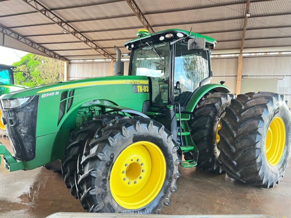 Trator John Deere 8345 R ano 2019