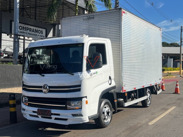 Caminhão Volkswagen Delivery Express ano 2022