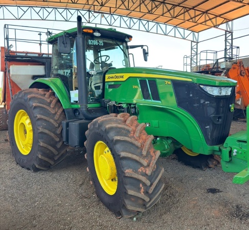 Trator John Deere 7230M ano 2025