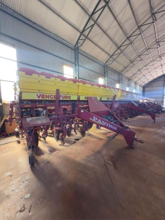 Plantadeira Vence Tudo Panther SM 11000 ano 2014