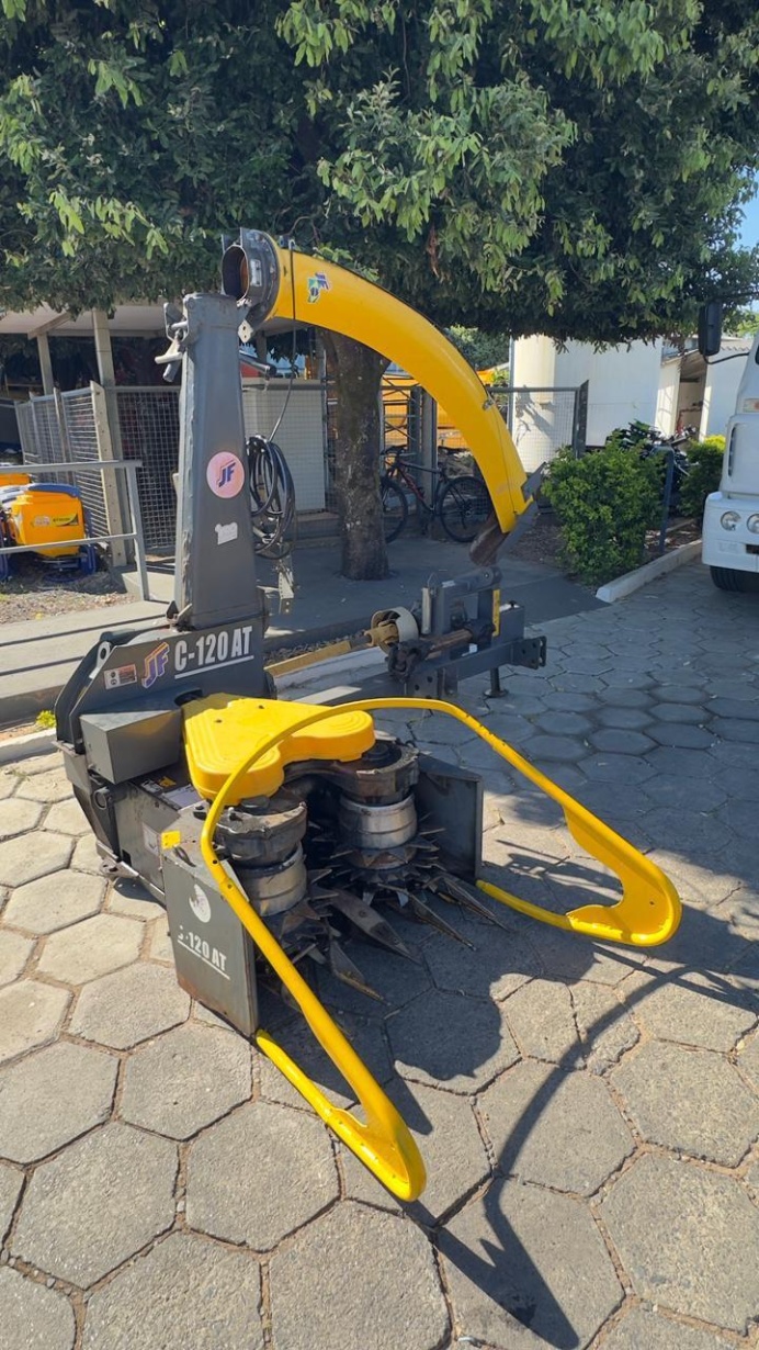 Colheitadeira JF JF C120 AT ano 2021
