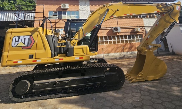 Escavadeira Caterpillar 320GC ano 2020