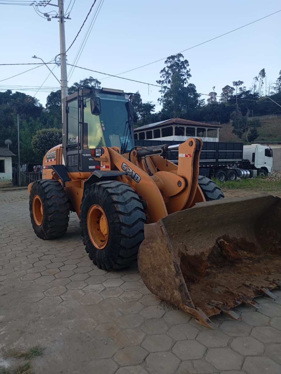Pá Carregadeira Case 621D
