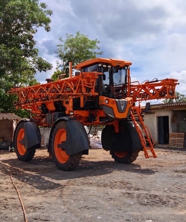 Pulverizador Autopropelido Jacto Uniport 3030 ano 2018