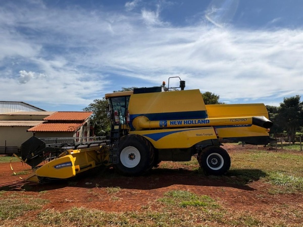 Colheitadeira New Holland TC 5090   ano 2017