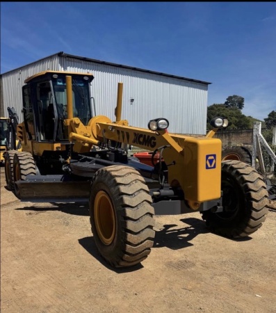 Motoniveladora XCMG GR1803BR ano 2023