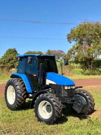 Trator New Holland TS 6020 ano 2013