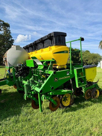Plantadeira John Deere 1111 ano 2021