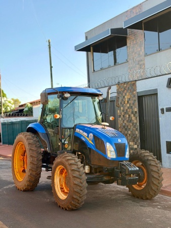 Trator New Holland TL 5.100 ano 2022 - TL 5.100 - Máquinas Agrícolas