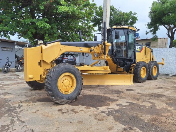 Motoniveladora Caterpillar 140M ano 2007
