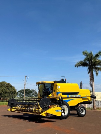 Colheitadeira New Holland TC 5090   ano 2016