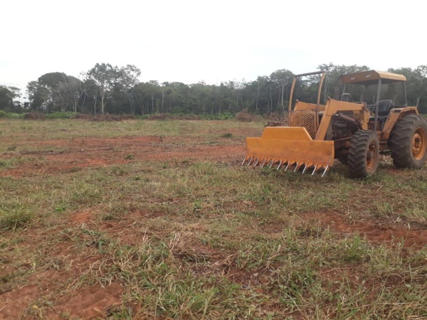 Trator Valmet 985 ano 1995