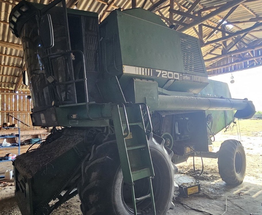 Colheitadeira John Deere 7200 TURBO ano 1989