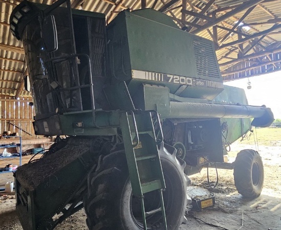 Colheitadeira John Deere 7200 TURBO ano 1989