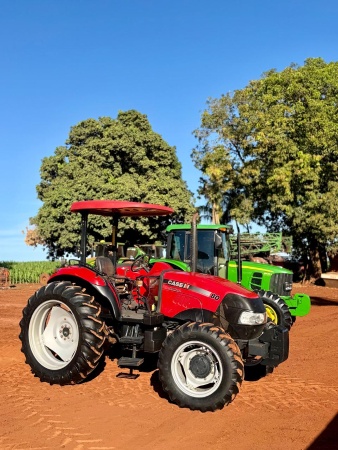Trator Case Farmall 80 ano 2017