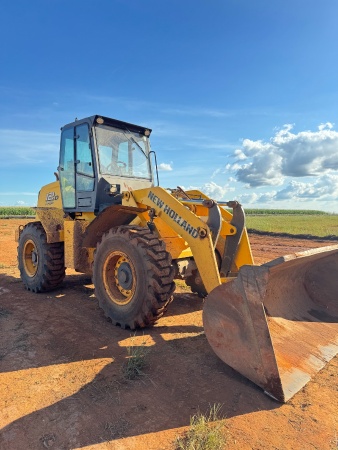 Pá Carregadeira New Holland 12D ano 2017