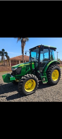 Trator John Deere 5080E ano 2022