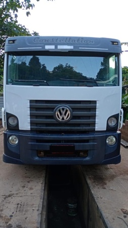 Caminhão Volkswagen 17.230 ano 2018