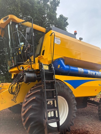 Colheitadeira New Holland TC 5090 ano 2014 - TC 5090 - Máquinas Agrícolas