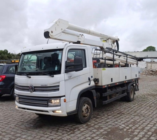 Caminhão Volkswagen 11.180 ano 2021