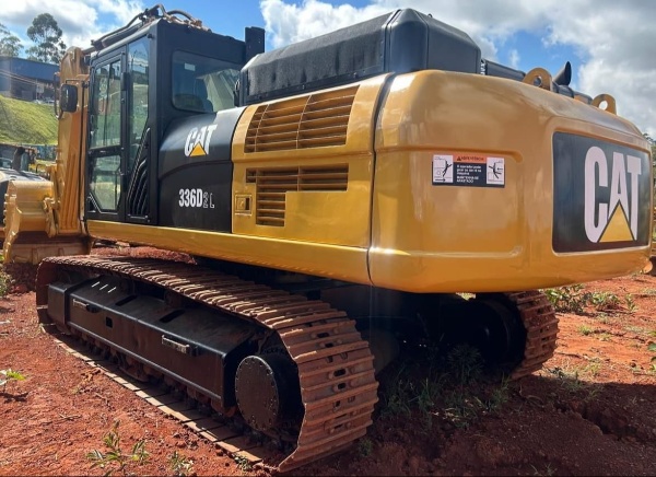 Escavadeira Caterpillar 336 D2L ano 2017