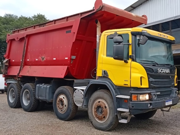 Carroceria Scania P440 ano 2019 - P440 - Implementos Rodoviários