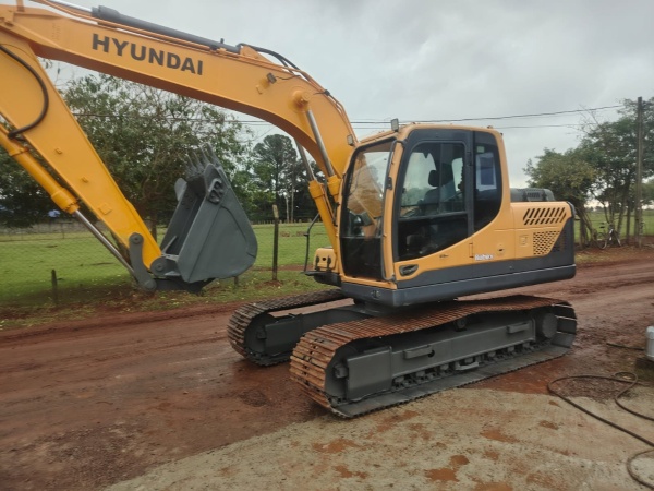 Escavadeira Hyundai R140LC-9