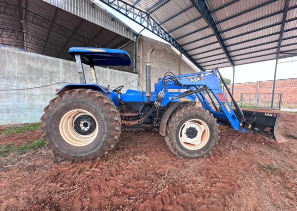 Trator New Holland 7630 ano 2019 - 7630 - Máquinas Agrícolas