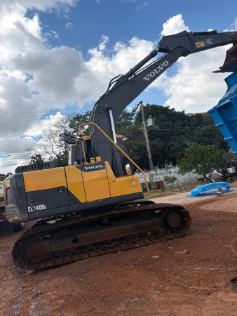 Escavadeira Volvo EC140D ano 2022