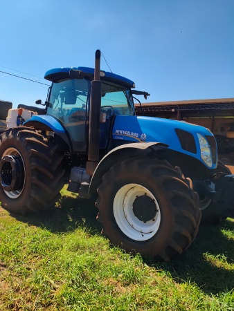 Trator New Holland T7.245 ano 2019 - T7.245 - Máquinas Agrícolas