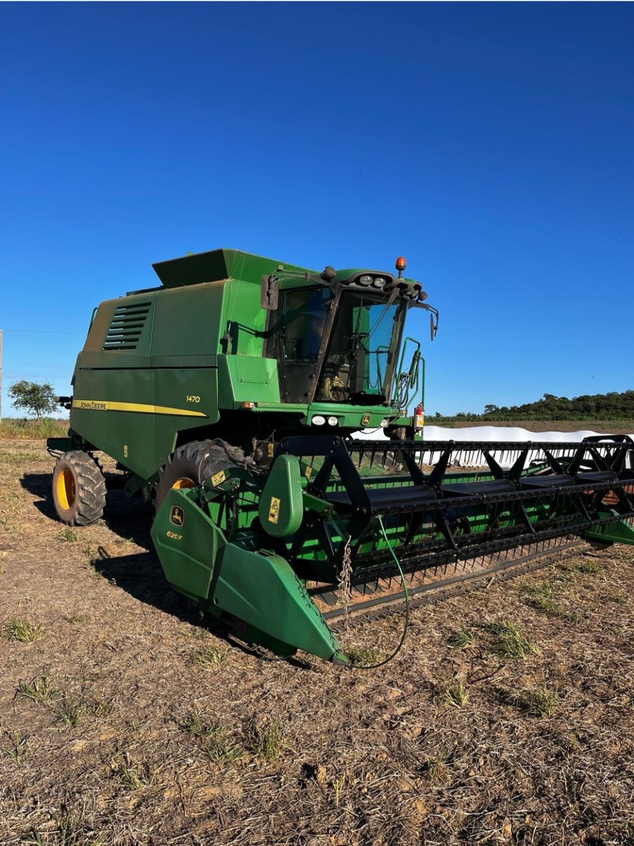 Colheitadeira John Deere 1470 ano 2013