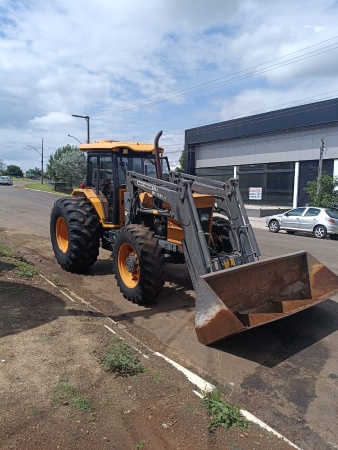 Trator Valmet 148 ano 1988