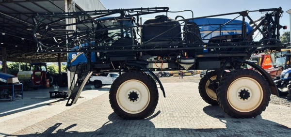 Pulverizador New Holland SP 2500 ano 2023