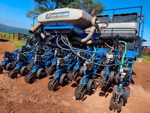 Plantadeira New Holland PL6011 ano 2019