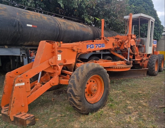 Motoniveladora Fiatallis FG 70B ano 1997