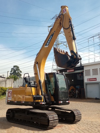 Escavadeira SANY SY135 C ano 2021