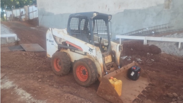 Mini Carregadeira Bobcat S510