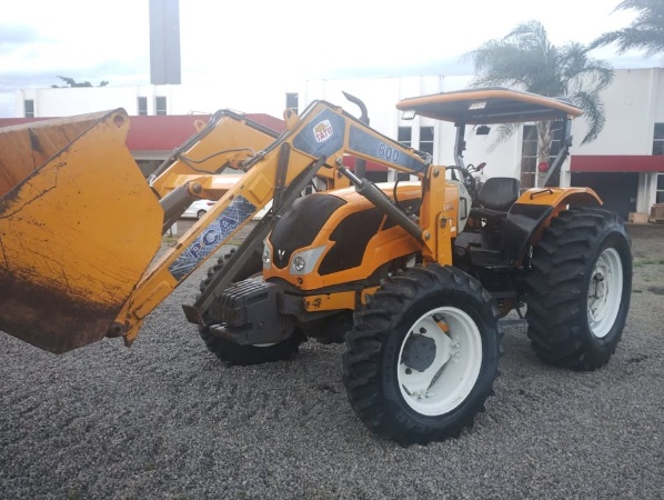 Trator Valtra A950 ano 2017