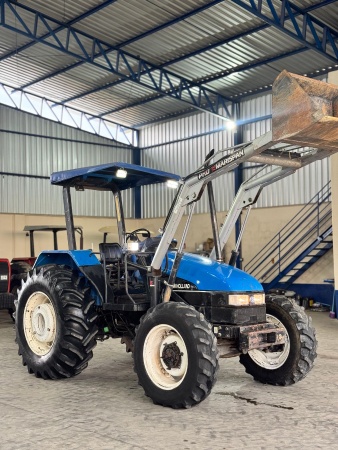 Trator New Holland TL80 ano 2001