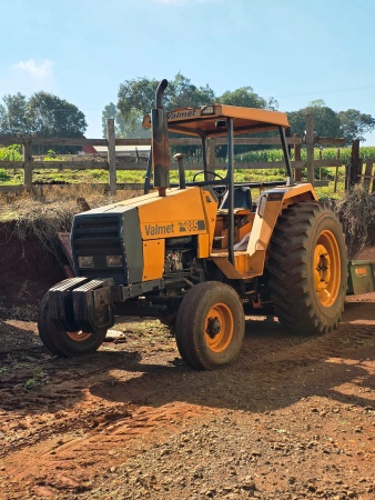 Trator Valmet 885 ano 1994