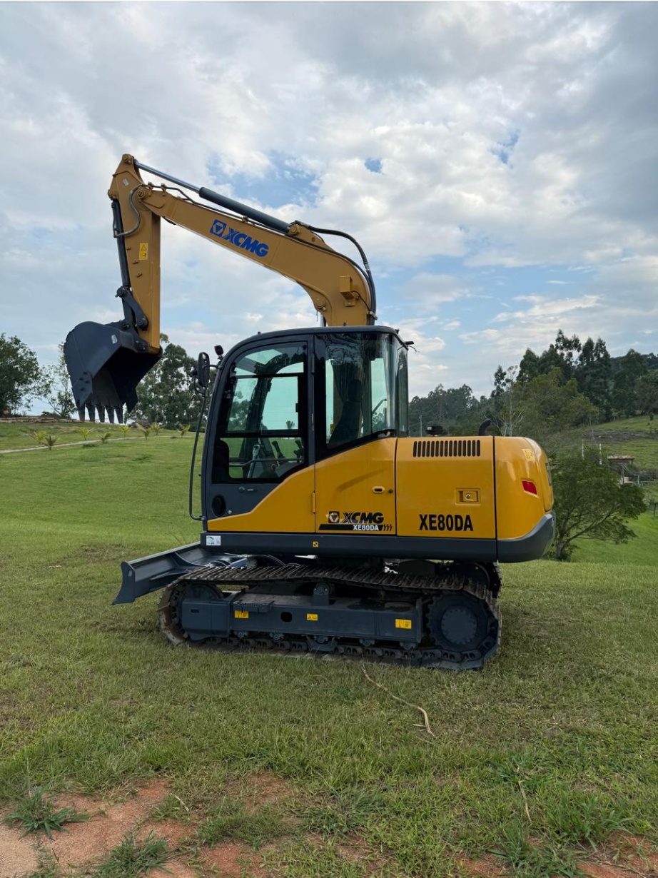 Mini Escavadeira XCMG XE80DA ano 2026