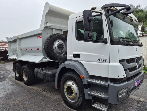 Caminhão Mercedes Benz AXOR 3131 6X4 ano 2018 - AXOR 3131 6X4 - Caminhões e Carretas