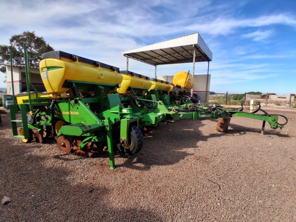 Plantadeira John Deere 1109 ano 2020